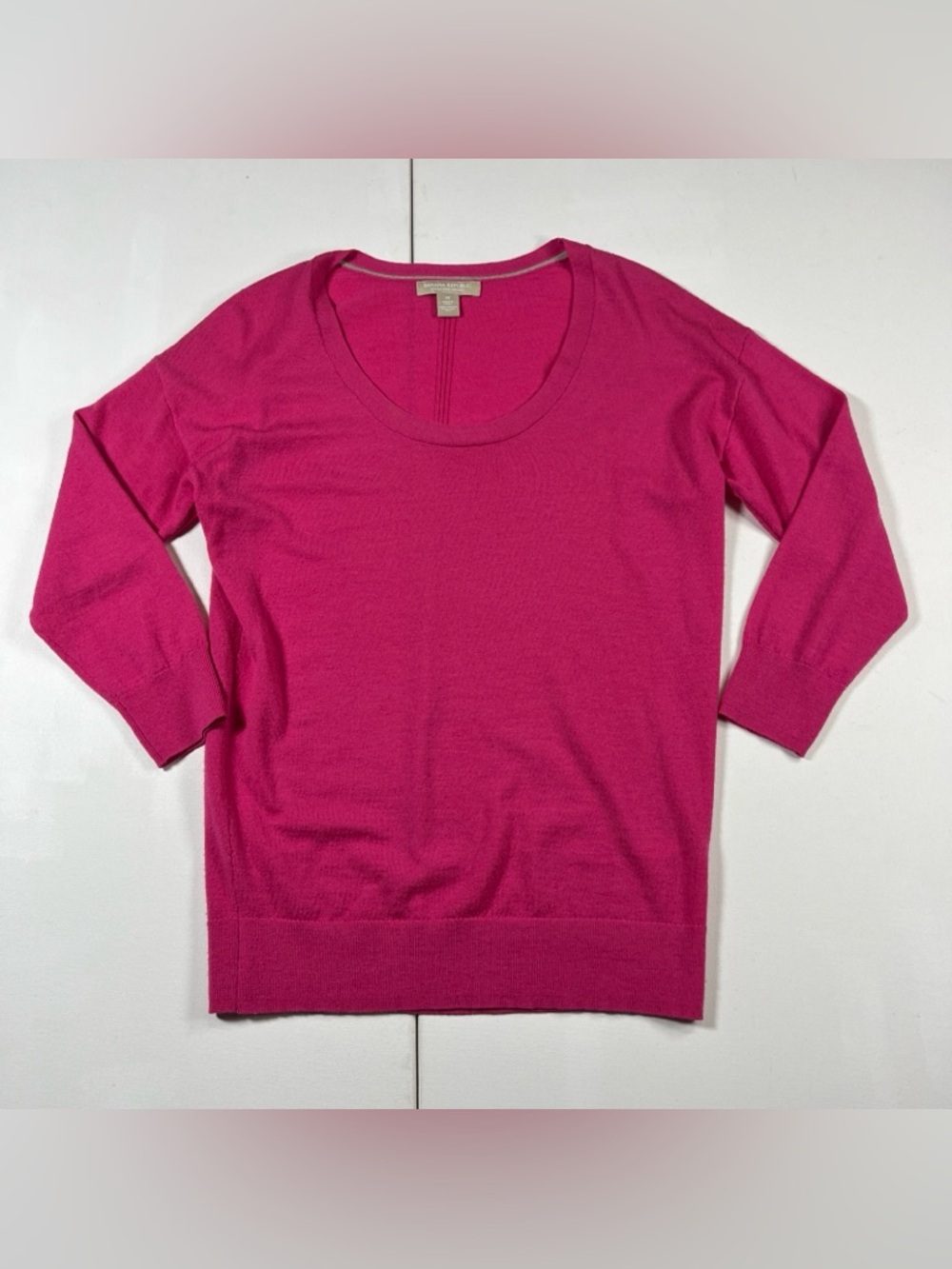 SOLD Banana Republic Extra Fine Merino Wool Sweater Scoop Pink Light Women’s M